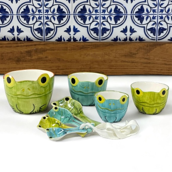 Pier 1 Imports Nesting Frog Measuring Cups & Spoons Hand Painted Stoneware Set - Picture 1 of 16